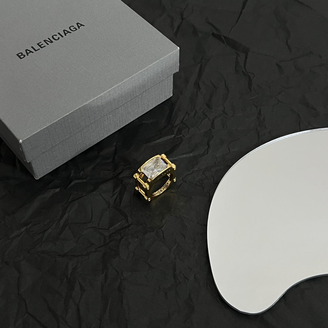 18K Balenciaga Crystal Ring